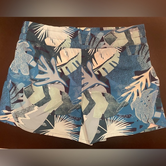 World Wide Sportsman Woman’s Tropical Charter Shorts UPF 50 Size Medium - Picture 14 of 14